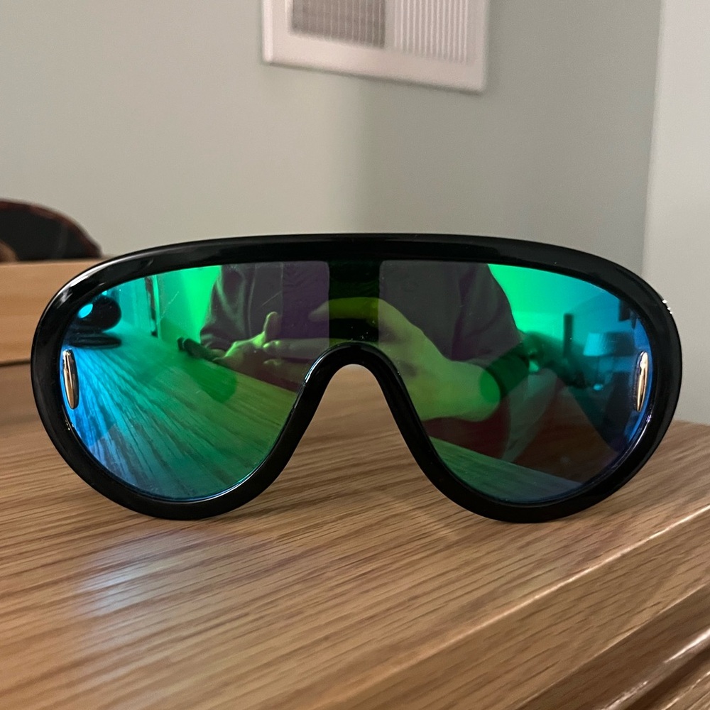 Black Aviator Sunglasses with Reflective Lenses